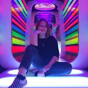 Meet your Posher, Madeleine